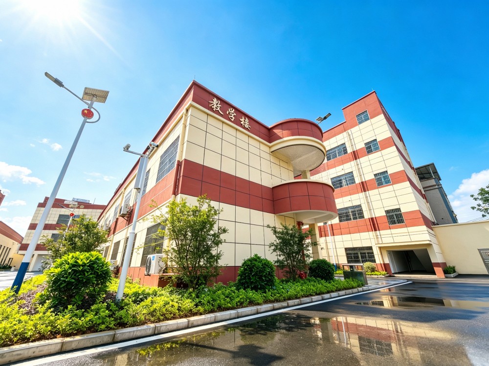 叛逆孩子管教学校怎么选？上海家长关注的这些关键点一次说清